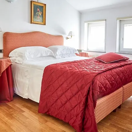 Sleeps 15 Pool Air Con Wifi *